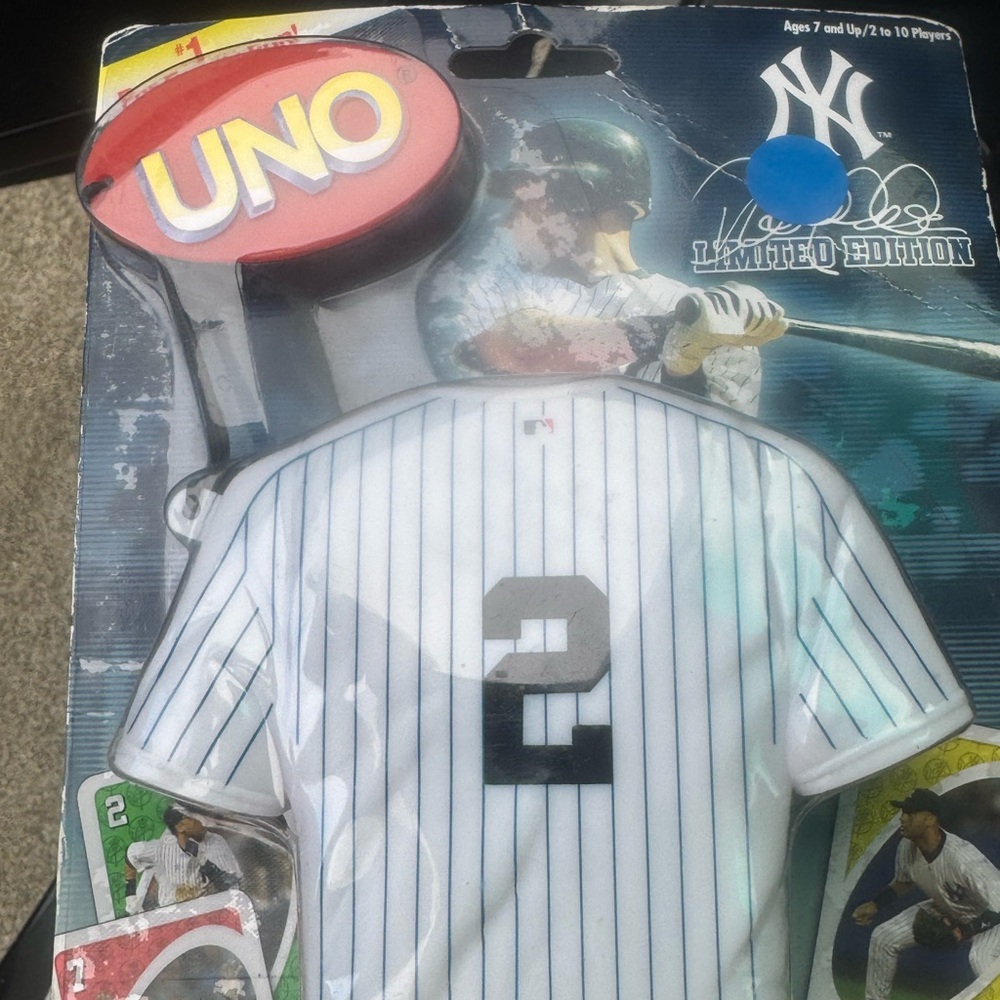Uno Card Game Derek Jeter # 2 Limited edition NY Yankees NEW